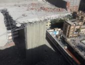 حى أول المحلة يشن حملة لإزالة طوابق مخالفة.. صور