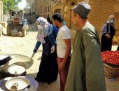 رئيس مدينة تلا: فض سوق قرية البندارية منعا للتزاحم بسبب فيروس كورونا 