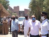 تحرير 20 محضر لمواطنين خالفوا قرار ارتداء الكمامة بكوم أمبو