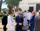 محافظ القاهرة يتفقد مستشفى صدر العباسية للتأكد من مخزون المستلزمات.. صور وفيديو