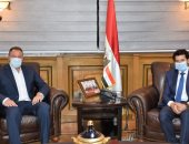 وزير الرياضة يستقبل الخطيب لبحث رد تبرعات الأهلى