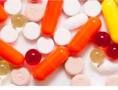 جامعة أكسفورد: المضادات الحيوية أزيثروميسين والدوكسيسيكلين ليست علاجات فعالة لكورونا