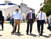 وزير التعليم العالى: افتتاح المستشفى الميدانى بجامعة عين شمس قريبا.. صور