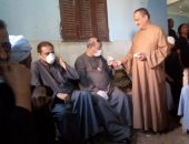 النائب حسين أبو الوفا يعقد جلسة صلح بين شباب قريتين بـ"دشنا"