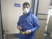 الجيش الأبيض.. المعتز بالله فنى معمل بمستشفى النجيلة بمطروح فى مواجهة كورونا