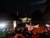 نيويورك تايمز: مظاهرات جورج فلويد تحول البيت الأبيض إلى قلعة محصنة معزولة