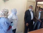 محافظ شمال سيناء يشكل لجنة مرور يومى على مستشفيات العزل.. صور 