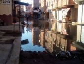 شكوى من طفح الصرف الصحى بشارع مسجد التوحيد فى عزبة محمد نجيب بالمرج