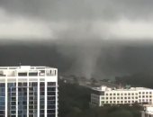 شاهد لحظة تجمع إعصار لضرب مدينة أورلاندو بولاية فلوريدا.. فيديو