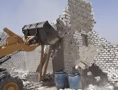 صور.. إزالة 22 حالة تعدٍ على الأراضى الزراعية ومخالفات البناء بسوهاج