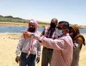 رئيس مدينة سيوة يتفقد الوحدات السكنية ومحطة الصرف الزراعى بقرية بهى الدين