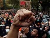 جورج فلويد يفجر احتجاجات ضد عنصرية وعنف اليمين المتطرف بإيطاليا.. فيديو