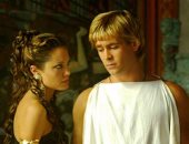 وجهان مختلفان للأسكندر الأكبر في السينما .. تعرف عليهما فى ذكرى رحيله..