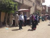 فض سوق قرية صفط جدام بالمنوفية منعا للتزاحم بسبب كورونا.. صور 