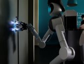 روبوت يابانى جديد يمكنه مكافحة فيروس كورونا باستخدام الضوء فوق البنفسجى