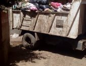 رئيس مدينة تلا يشن حملة مكبرة لرفع تجمعات القمامة بقرية زنارة (صور)