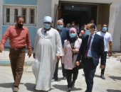 نائب محافظ سوهاج يتفقد مستشفى حميات جرجا لمتابعة استعداد أماكن العزل
