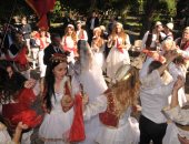 كورونا يحطم عادات الشعوب.. حفلات الزفاف الضخمة فى ألبانيا أصبح لها طابع خاص
