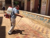 حملة تطهير وتعقيم اللجان لجان الثانوية العامة بحى ثانى المحلة.. صور
