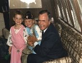 ابنة جورج بوش تحيى ذكرى ميلاد جدها: أحبك أكثر مما يستطيع اللسان قوله