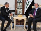 سفير مصر لدى بغداد يبحث مع وزير خارجية العراق الجديد تفعيل سبل التعاون