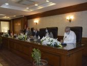 محافظ الجيزة يجتمع بقيادات المحافظة للاستعداد لامتحانات الثانوية العامة