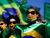 مؤيدو الرئيس البرازيلى يخرجون دعما لرئيسهم فى مواجهة المؤسسة القضائية