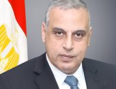 محافظ سوهاج: تشكيل لجنة لتقييم المرشحين لبرنامج "المسئول الحكومى المحترف"