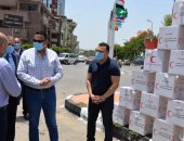 محافظ الدقهلية يستقبل فريق الهلال الأحمر ويتفقد مواد التطهير والتعقيم 