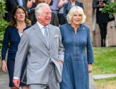 عودة الملكيين.. الأمير تشارلز وكاميلا فى زيارة لمستشفى للمرة الأولى منذ بدء الإغلاق