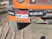 صور.. حى العامرية يصادر 3 سيارات نقل للتجريف بجوار مدرسة بالإسكندرية