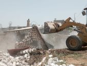 إزالة 22 حالة تعدى على أراضى زراعية وأملاك دولة بالبحيرة.. صور