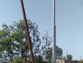 كهرباء القناة تستجيب لشكوى "سيبها علينا" وتدق 9 أعمدة كهرباء جديدة