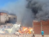 فيديو وصور.. حريق هائل يلتهم مصنع أثاث و5 ورش ومنازل فى دمياط