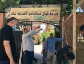رئيس حى الدقى يتابع استعدادات المدارس لامتحانات الثانوية العامة.. صور