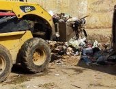 رفع القمامة وتطهير لجان الثانوية العامة فى الزقازيق وبلبيس