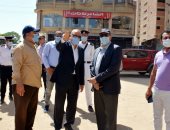 محافظ القليوبية يتفقد المرحلة الثانية لرصف طريق طراد النيل ببنها