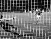 في مثل هذا اليوم.. ركلة "بانينكا" تتوج تشيكوسلوفاكيا بكأس أوروبا 1976 