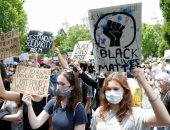 "حياة السود مهمة"..  احتجاجات مناهضة العنصرية تصل العاصمة المجرية بودابست