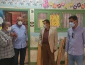 السكرتير المساعد لمحافظة أسوان يتفقد لجان امتحانات الثانوية بمركز دراو 