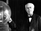 الفونوجراف والمصباح الكهربائى.. تعرف على أبرز اختراعات توماس إديسون