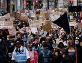 احتجاجات فى لندن للمطالبة بالمساواة العرقية.. صور 