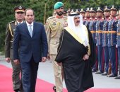 مستشار ملك البحرين ينشر صورة للرئيس السيسي والعاهل البحرينى