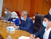 محافظ القليوبية يعقد اجتماعا برؤساء المراكز لمتابعة رصد مخالفات البناء