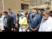 وزيرة الصحة ومحافظ الجيزة يتفقدان العيادات الخارجية بمستشفى أم المصريين