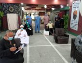 صور .. مستشفى قنا العام يعلن تعافى و خروج 5 حالات جديدة من مصابى فيروس كورونا