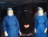 صور.. خروج 83 حالة من مستشفيات العزل بالشرقية عقب شفاءهم من كورونا