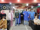 صور.. خروج وتعافى 7 حالات بينهم طبيب حميات من مستشفى قنا العام للعزل