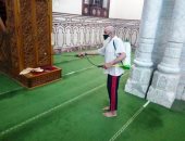 بدء حملة التعقيم ووضع علامات التباعد بمساجد بورسعيد.. صور