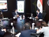 رئيس هيئة الاستثمار يلتقى ممثلى شركة بيكر هيوز الأمريكية